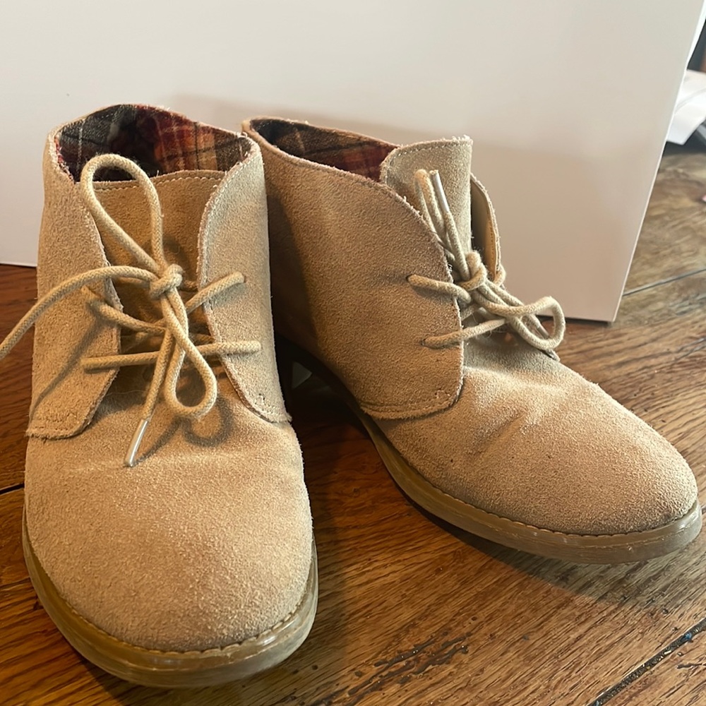 Can Eddie Bauer casual loafers